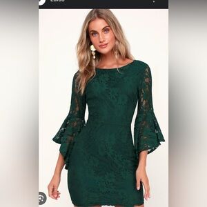 💚Beautiful green lace lulus dress 🌲